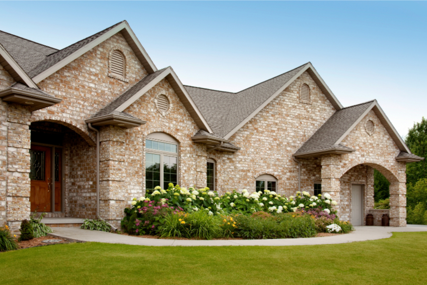 Tulsa, OK home after a full roof replacement